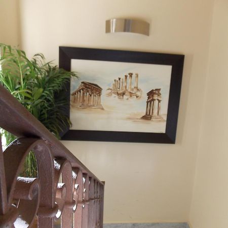 Beatus Suites And Rooms B&B Canicattì Exterior foto