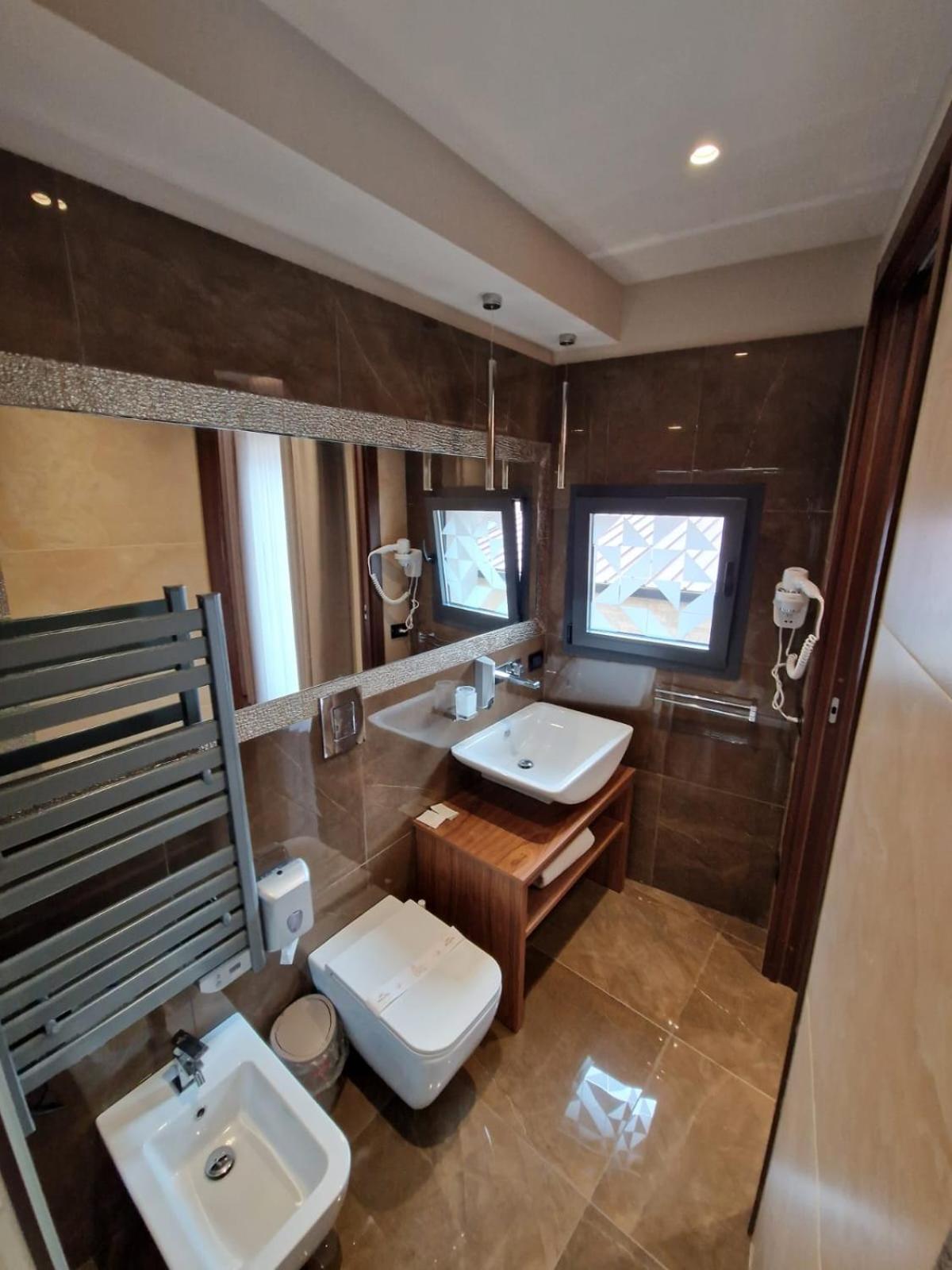 Beatus Suites And Rooms B&B Canicattì Exterior foto