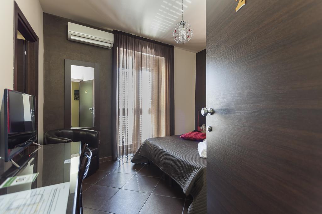 Beatus Suites And Rooms B&B Canicattì Exterior foto