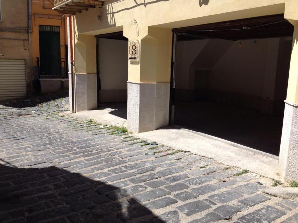 Beatus Suites And Rooms B&B Canicattì Exterior foto