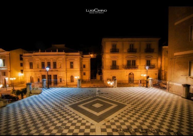 Beatus Suites And Rooms B&B Canicattì Exterior foto